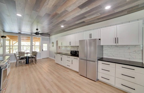 Emory House | On-Site Dock & Ramp: 3-Unit Escape on Lake Fork!