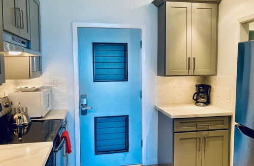 Kahana Condo | On top of the Ocean Hideaway - Mermaid's Palace on Maui