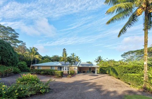 Keaau House | One Acre of Tropical Paradise on the Big Island