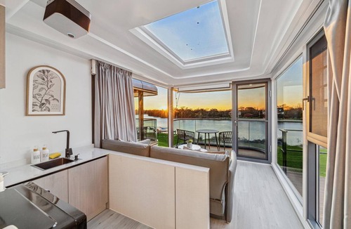 Highlands Apartment | One-of-a-kind tiny home designed for an unforgettable stay by the beautiful San Jacinto River