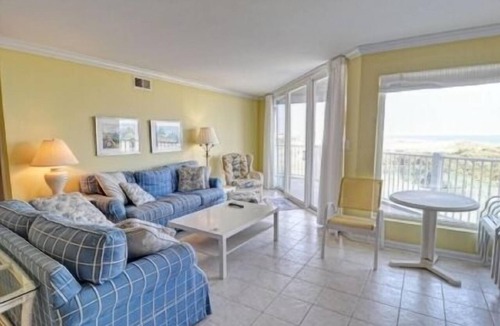 Sneads Ferry Condo | Open and Airy Oceanfront Unit with amazing views