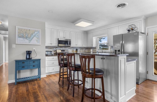 Straits House | Otter Banks Retreat- Sound Front Home in Beaufort, NC