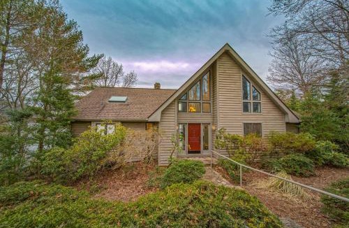 Huddleston House | Our Point of View - Lakefront home with hot tub, pool table, dock - dog-friendly