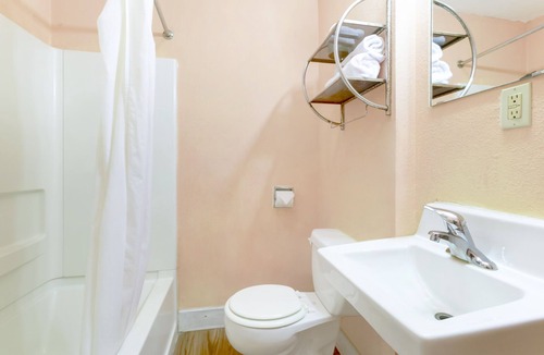 Myrtle Beach Hotel | OYO Hotel Myrtle Beach Kings Hwy