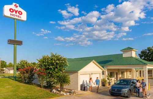 Sweet Home Hotel | OYO Hotel Yoakum West