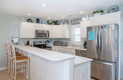 Atlantic Beach House | Palm's Paradise, Oceanview Home located in Atlantic Beach, NC!