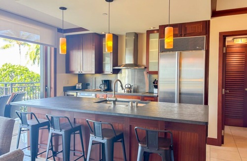 Ko Olina Condo | Panoramic Ocean Views B210: Luxury 2BR Beach Tower at Ko Olina & 1Free Parking