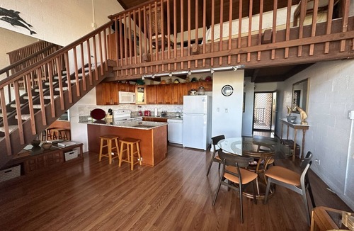 Kihei Condo | Paradise is Calling.Ocean View Penthouse in Kihei, Maui.Resort Zoned Condo