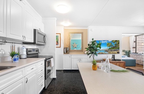 Waikiki Apartment | Partial Ocean View Condo with King or Queen Bed and Parking