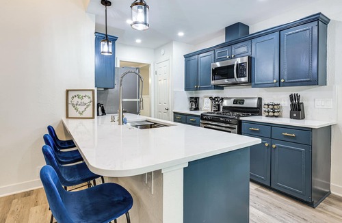 Austin House | Patio Oasis | Beautiful Swimming Pool | Cabana!