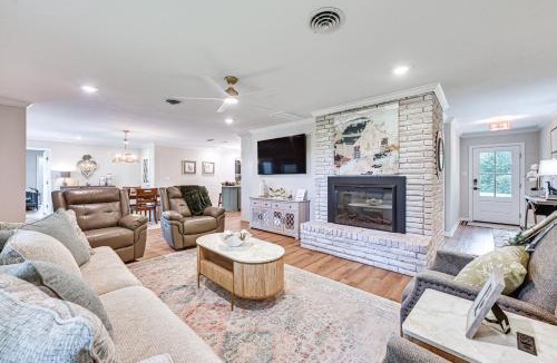 Judson House | Patio, Yard, Views: Modern Home in Longview