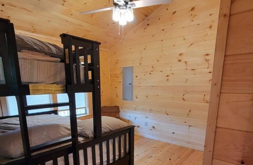 Unaka Ski Chalet | Paw Paw Trl - Murphy NC