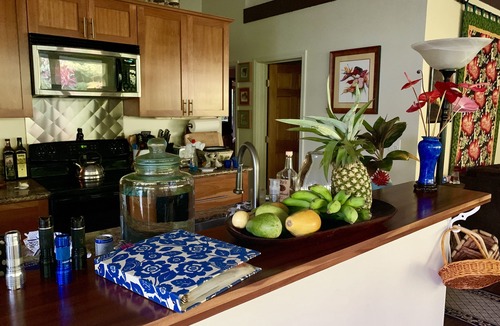 Ohia Estates House | ~Peace and Tranquility in rain-forested Volcano on luxurious property ~