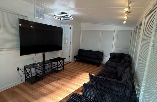 Tucker House | Peaceful 3-bedroom house with AC in lovely Tucker