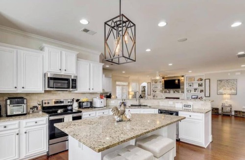 Aiken House | Peaceful 4-bedroom Home for Masters Weekend