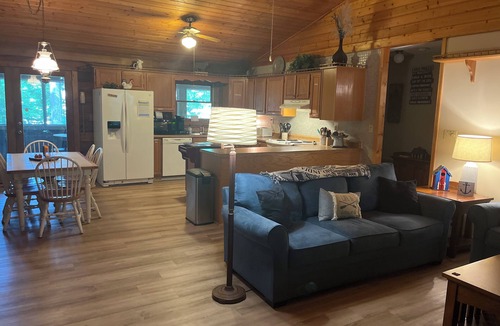 Gumlog Cabin | Peaceful 5-bedroom, 3-bathroom lake front cabin with 2 porches for relaxing.