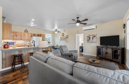 Milam County House | Peaceful country setting only 25 minutes from Belton or Temple!
