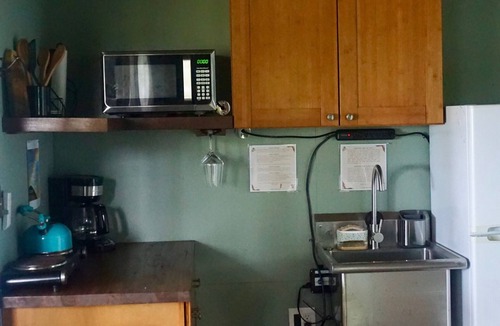 Opihihale Apartment | Peaceful farm stay on the hills of West Hawaii overlooking the pacific ocean!
