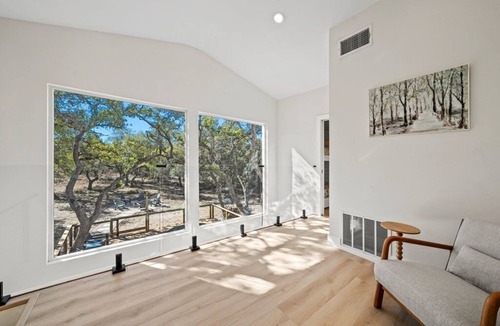 Driftwood House | Peaceful Hill Country Family-Friendly Escape