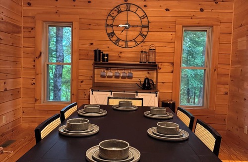 Lake Lure Cabin | Peaceful mountain cabin with amenties in Rumbling Bald resort, Lake Lure
