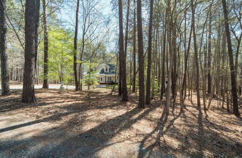 Chapel Hill Cottage | Peaceful Oasis in North Carolina Hills 1363