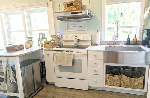 Westminster Cabin | Peaceful renovated Cabin in serene Westminster with AC, firepit on 5 Acres