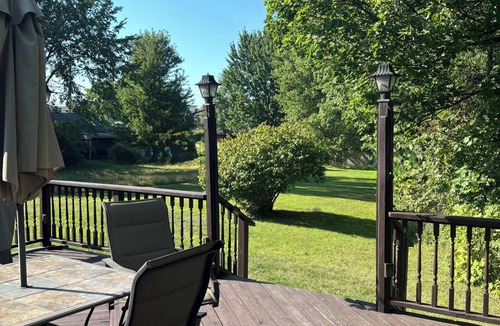 North Olmsted House | Peaceful Tree-Lined Retreat Near Cleveland