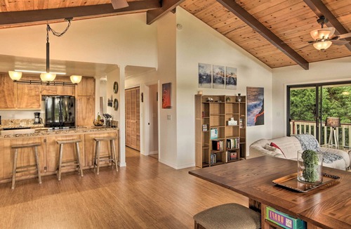 Volcano Cottage | Peaceful Volcano Home Near National Park!