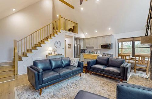 The Peaks at Lake Lure House | Peak-A-Boo