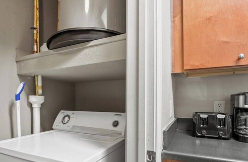 West Campus Apartment | Pearl #602 xxxxxxxxx