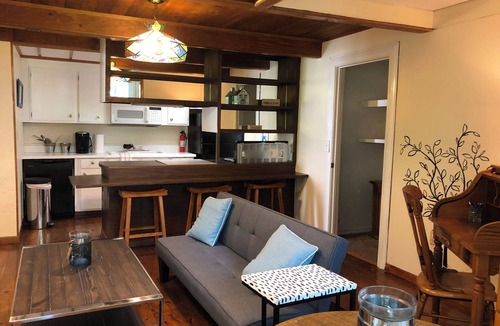 Berea House | Peartree Cottage at Saluda River Farms