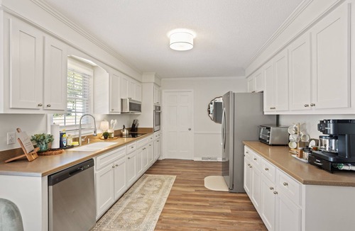 Greenville - Spartanburg Cottage | Pebble Creek Cottage in Taylors 15 minutes to Downtown Greenville