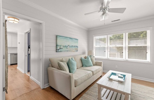 Pelican Bay House | Pelican Bay - 45 Family Beach House in Wild Dunes. Short Walk to Beach and Pool