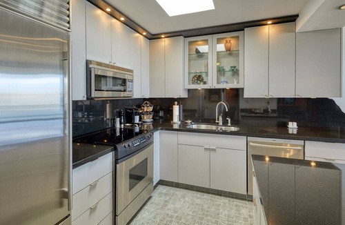 Kihei Condo | Penthouse oceanfront views of the jewel blue Pacific, whales, stunning sunsets