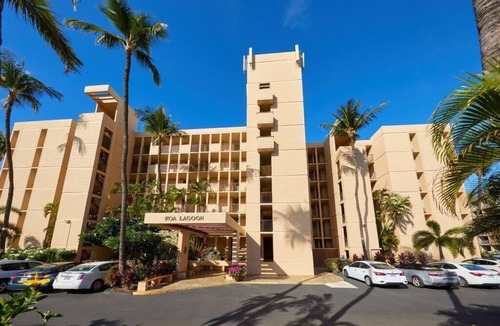 Kihei Condo | Penthouse oceanfront views of the jewel blue Pacific, whales, stunning sunsets