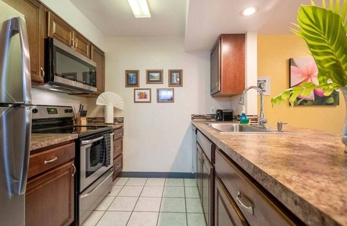 Kihei Condo | Perch - Maui condo: Pool, beach access, daily tranquility on lanai – an indulgent escape.