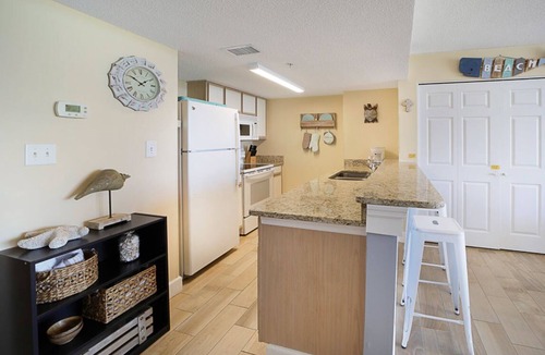 Ash Condo | Perfect 1-bedroom ocean front condo in charming North Myrtle Beach sleeps 6