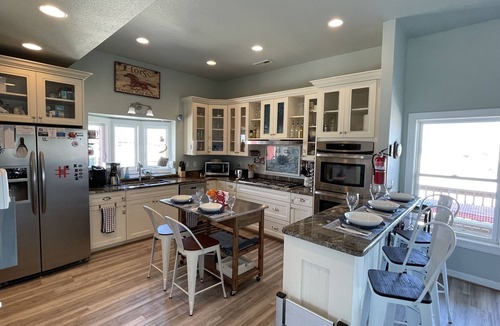 Corolla House | Perfect Beach Getaway - SunRise Views - Wild Horses! - Hot Tub - Fire Pit