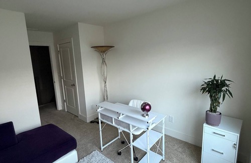 Lithonia House | Perfect for Nurses-Charming 2-bedroom townhome in Atlanta Metro