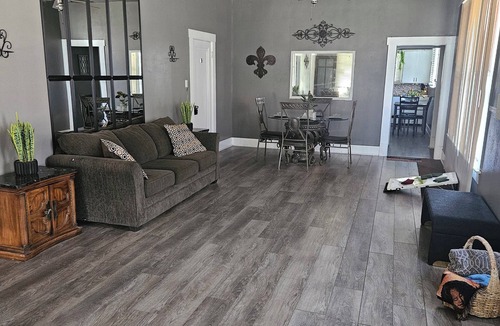 North Waco House | Perfect location for Baylor Students! Ask about our discounts!