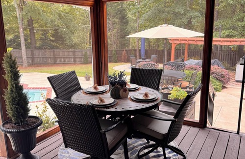 Evans House | Perfect Masters Retreat. Cozy home featuring salt water pool on a secluded lot.