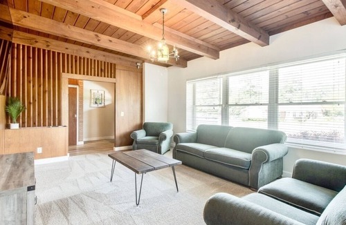Lexington House | Perfect Private Lexington Retreat by Lake Murray!
