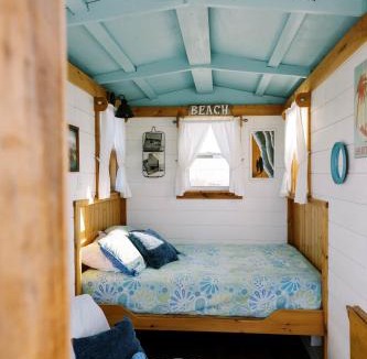 Snow Hill House | Periwinkle Cottage