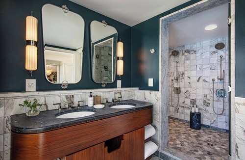 Historic District - North Hotel | Perry Lane Hotel, A Luxury Collection Hotel, Savannah