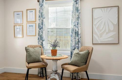 Lynchburg House | Perrymond - Cozy Cottage, 10 Min To Downtown, Near LU & UL