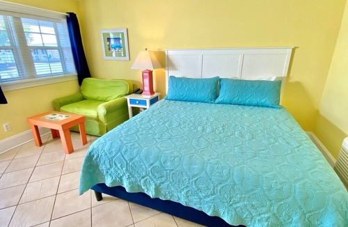 Atlantic Beach Hotel | Pet-friendly, 3 Blocks to Beach, Pool, #111