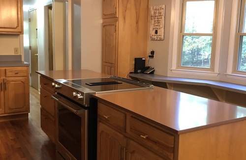 Banner Elk House | Pet-Friendly 3 Bedroom Home with Fireplace
