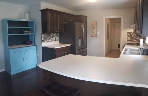 Shallotte House | Pet Friendly 3-Bedroom 2-Bath Fenced Yard Minutes to OIB Doggie Door ILM 45 mins