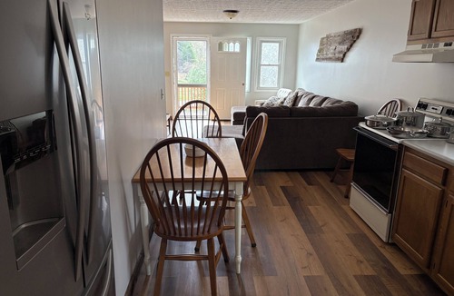 Hampton House | Pet-friendly 3-bedroom house in Hampton, Tennessee