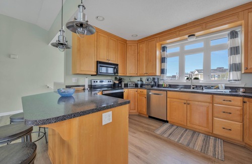 Lewes House | Pet Friendly CAPE SHORES home! 423 Cape Shores